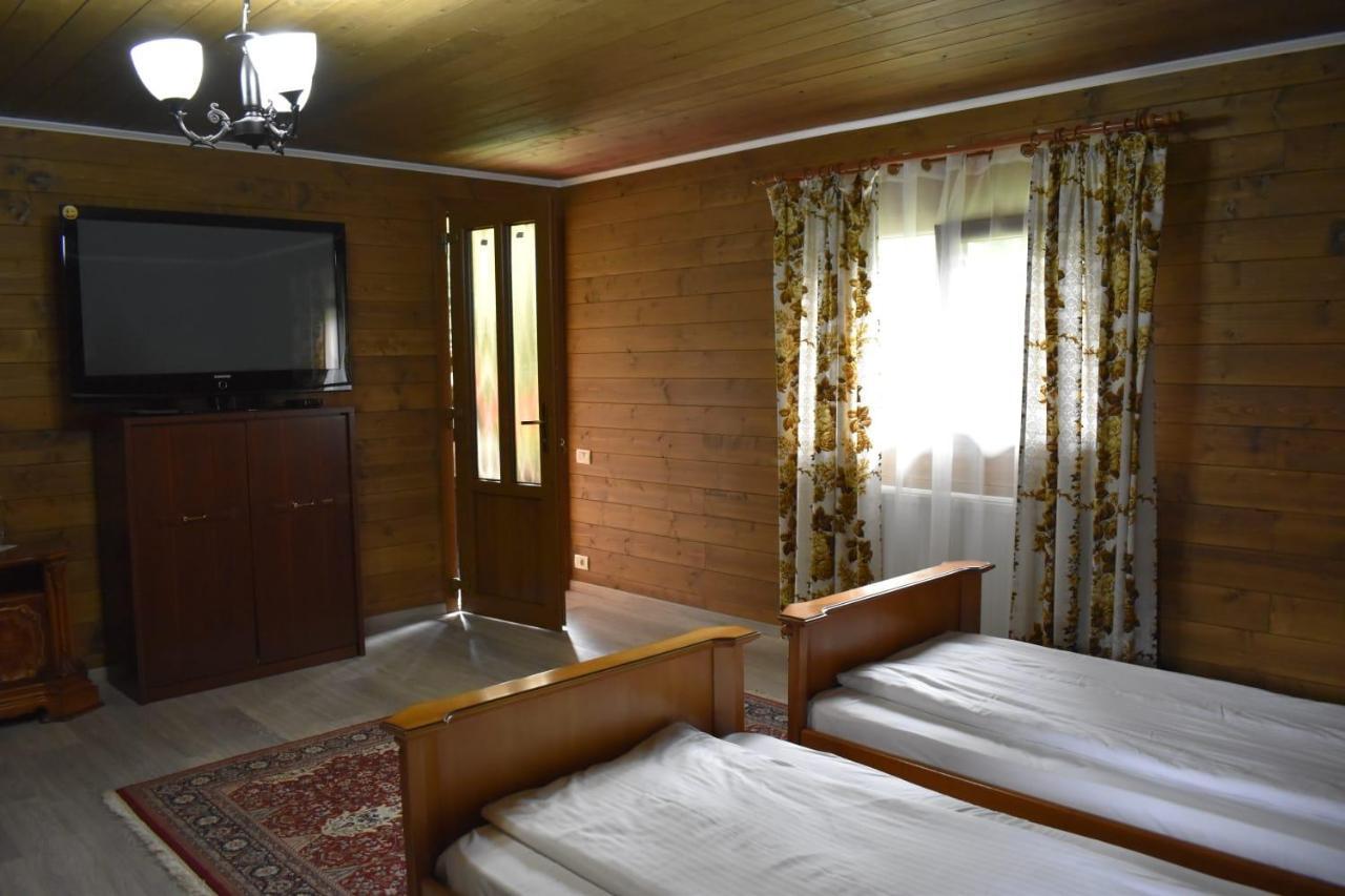 Pensiunea Perla Maramuresului Borşa Exterior foto